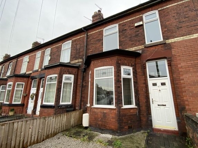 Terraced house to rent in Trafford Road, Eccles, Manchester M30