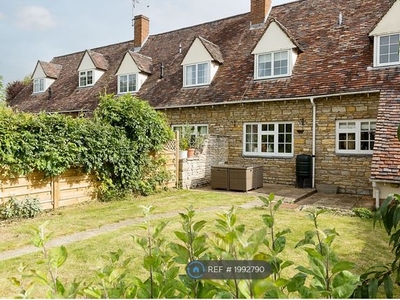 Terraced house to rent in Tythe Barn Cottages, Evesham WR11