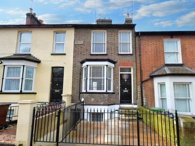 Terraced house to rent in Verulam Road, St Albans AL3