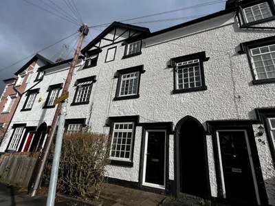 Town house to rent in Northfield Road, Harborne, Birmingham B17