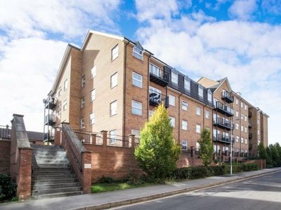 1 bedroom flat for sale in The Academy, Holly Street, Luton, Bedfordshire, LU1