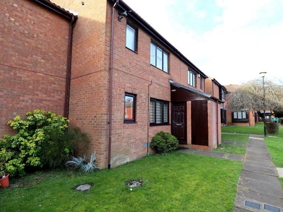 1 bedroom maisonette for sale in Astra Court, Round Green, Luton, Bedfordshire, LU2 7SG, LU2
