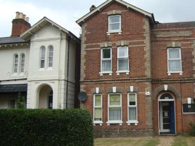 1 bedroom studio flat to rent Reading, RG1 5BY