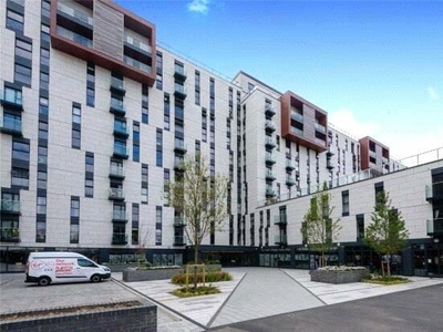 2 Bedroom Apartment For Sale In Southend-on-sea, Essex