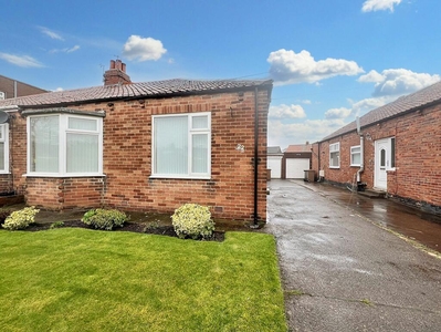 2 bedroom bungalow for sale in Crescent Way North, Forest Hall, Newcastle upon Tyne, Tyne and Wear, NE12 9AR, NE12