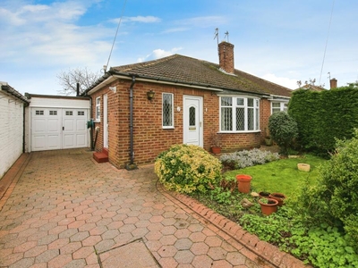 2 bedroom bungalow for sale in Larchwood Avenue, North Gosforth, Newcastle upon Tyne, Tyne and Wear, NE13