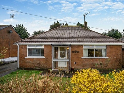 2 bedroom detached bungalow for sale Caerphilly, CF83 1BR