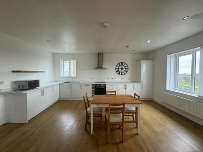 2 Bedroom Flat For Rent In Southsea, Portsmouth