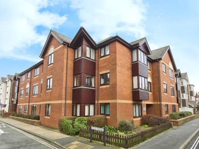 2 Bedroom Flat For Sale In Newport, Isle Of Wight