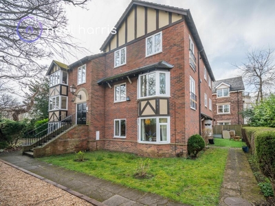 2 bedroom flat for sale in Richmond Lodge, Moor Road South, Gosforth, NE3