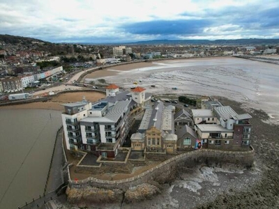 2 Bedroom Flat For Sale In Weston-super-mare, North Somerset