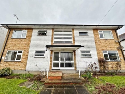 2 bedroom flat to rent Hadleigh, SS9 2LE