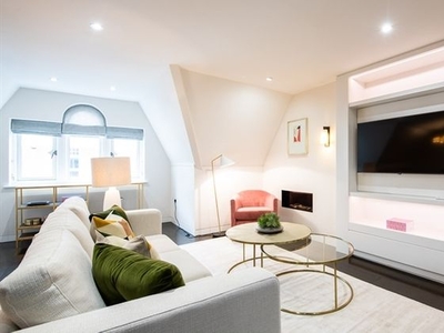 2 bedroom flat to rent London, W1K 5NX