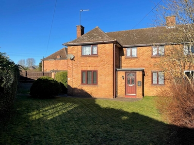 3 bedroom semi-detached house for sale in Carrington Road, Newport Pagnell, MK16