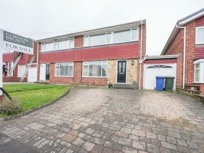 3 bedroom semi-detached house for sale in Dundee Close, Chapel House, NE5