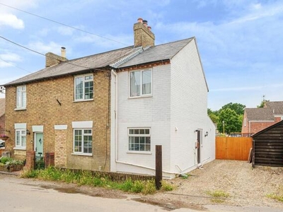 3 Bedroom Semi-detached House For Sale In Flitwick