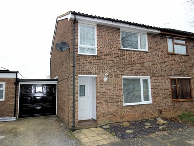3 bedroom semi-detached house for sale in Hastings, Stony Stratford, MK11