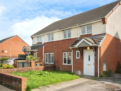 3 bedroom semi-detached house for sale in Ibbertson Close, Bournemouth, BH8