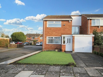 3 bedroom semi-detached house for sale in Salters Close, Gosforth, Newcastle upon Tyne, Tyne and Wear, NE3 5BZ, NE3