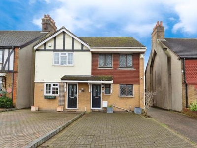 3 Bedroom Semi-detached House For Sale In Swanley, Kent