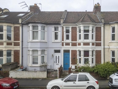 4 bedroom terraced house for sale in Luckwell Road, Bedminster, Bristol, BS3