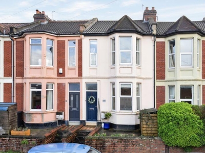 3 bedroom terraced house for sale in Luckwell Road, Bedminster, BS3