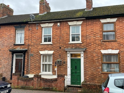 3 bedroom terraced house for sale in Tickford Street, Newport Pagnell, MK16