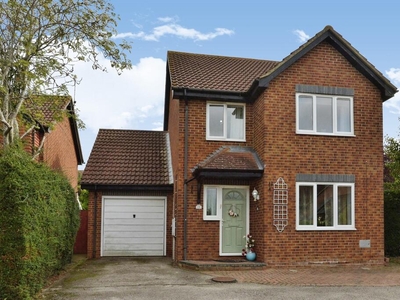 4 bedroom detached house for sale in Jenkins Close, Shenley Church End, Milton Keynes, MK5