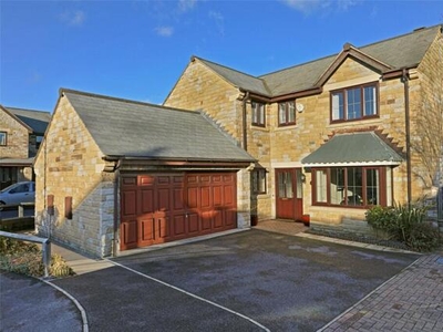 4 Bedroom Detached House For Sale In Wakefield, West Yorkshire