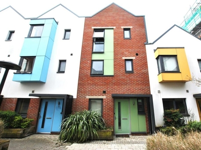 4 bedroom town house for sale in Paintworks, Arnos Vale, Bristol, BS4