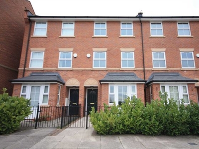 4 bedroom town house to rent Salford, M7 2ZT