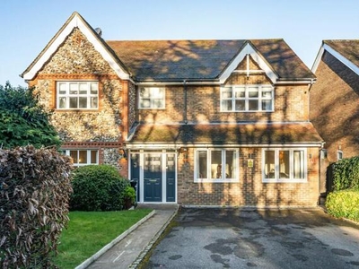 5 Bedroom Detached House For Sale In South Croydon