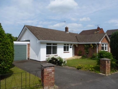 Bungalow to rent in Millbeck Close, Weston, Crewe, Cheshire CW2