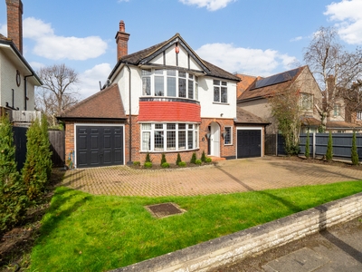 Detached House for sale with 4 bedrooms, Glebe Road, Cheam | Fine & Country