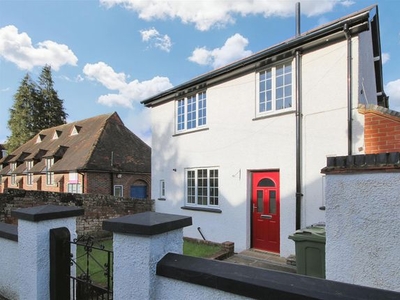 Detached house to rent in Addison Road, Guildford GU1