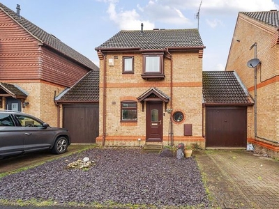 Detached house to rent in Ascot, Berkshire RG42