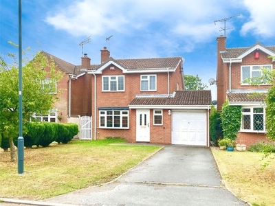 Detached house to rent in Axminster Close, Nuneaton, Warwickshire CV11