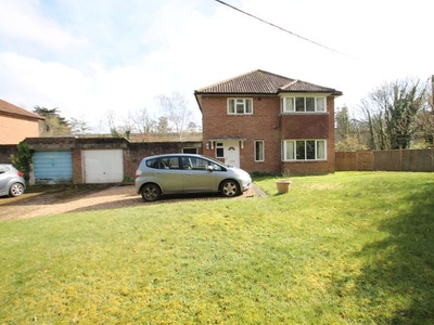 Detached house to rent in Boldre Lane, Lymington SO41
