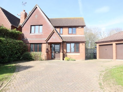 Detached house to rent in Faraday Drive, Shenley Lodge, Milton Keynes MK5
