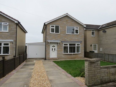 Detached house to rent in Greenlands Road, Pickering YO18