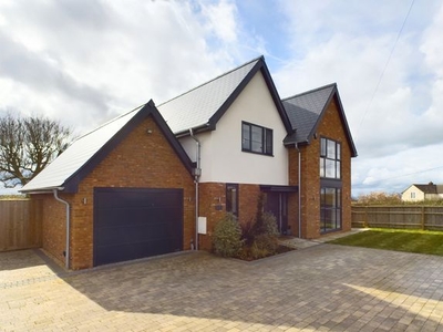 Detached house to rent in Main Road, Lacey Green, Buckinghamshire HP27