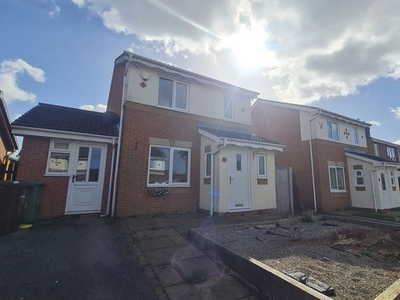 Detached house to rent in Manorfields Avenue, Crofton, Wakefield WF4