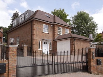 Detached house to rent in Southwood Avenue, Kingston Upon Thames, Surrey KT2