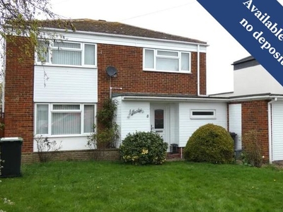 Detached house to rent in Spire Avenue, Whitstable CT5