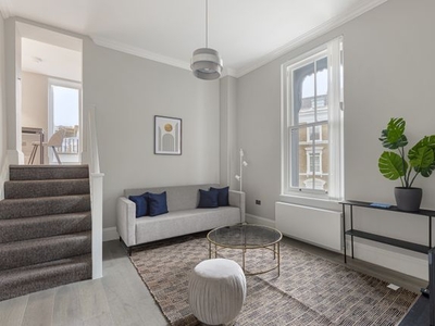 Duplex to rent in Collingham Road, London SW5
