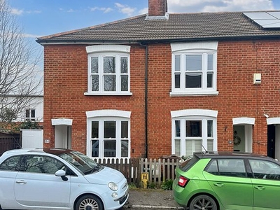 End terrace house to rent in North Road (He060), Guildford GU2
