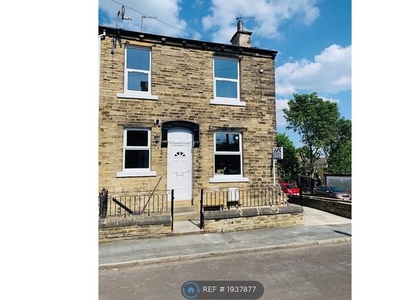 End terrace house to rent in Peterborough Road, Bradford BD2