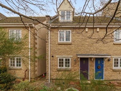 End terrace house to rent in Swan Court, Witney OX28