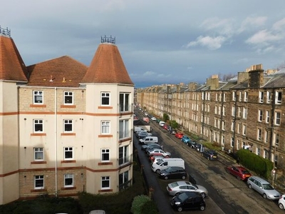 Flat to rent in 2, Sinclair Gardens, Edinburgh EH11
