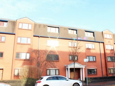 Flat to rent in 20 Brunel Court, Walter Road, Swansea, West Glamorgan SA1